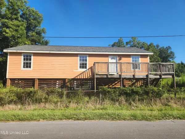 302 Morton Avenue, Pass Christian, MS 39571