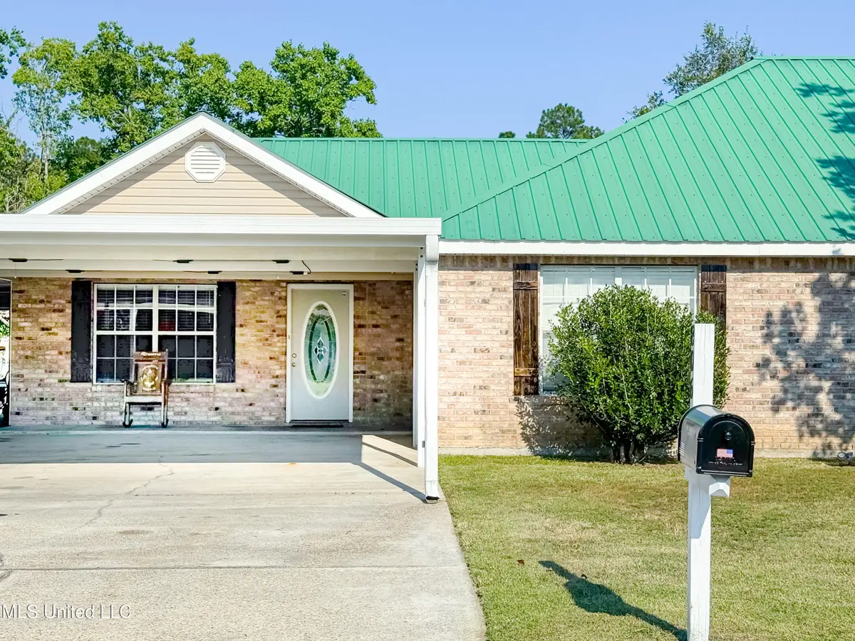 806 Kyle Circle, Waveland, MS 39576 - #1