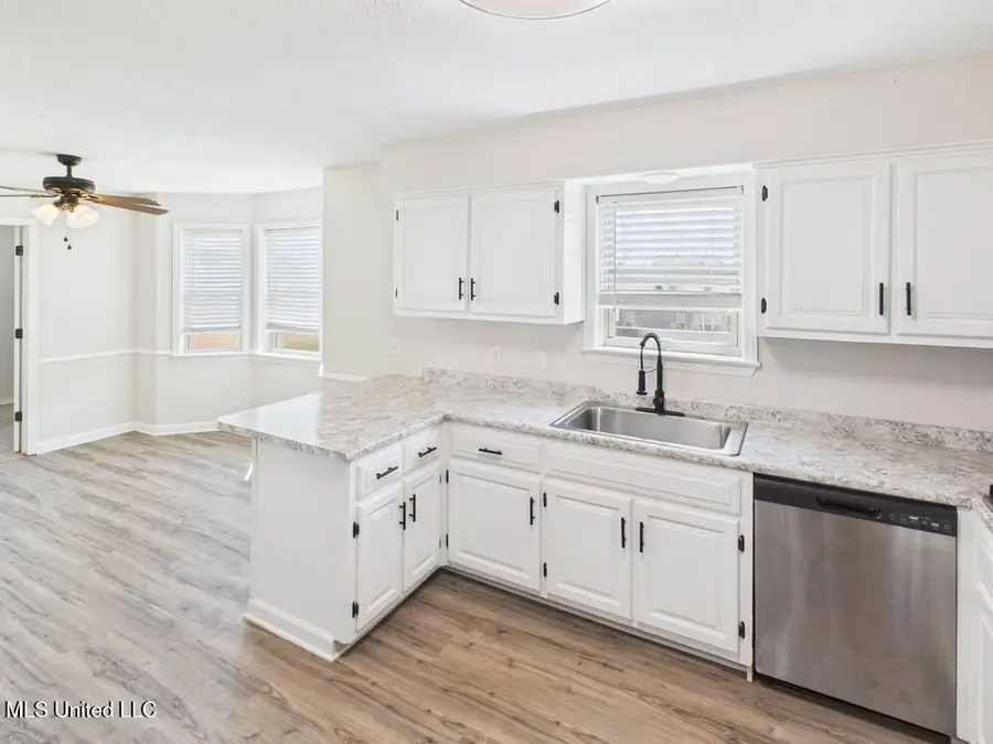 8279 Dunn Lane, Olive Branch, MS 38654 - Image #3