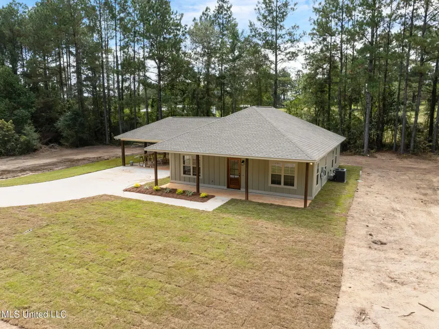 158 Woodbridge Lane, Seminary, MS 39479 - Image #2