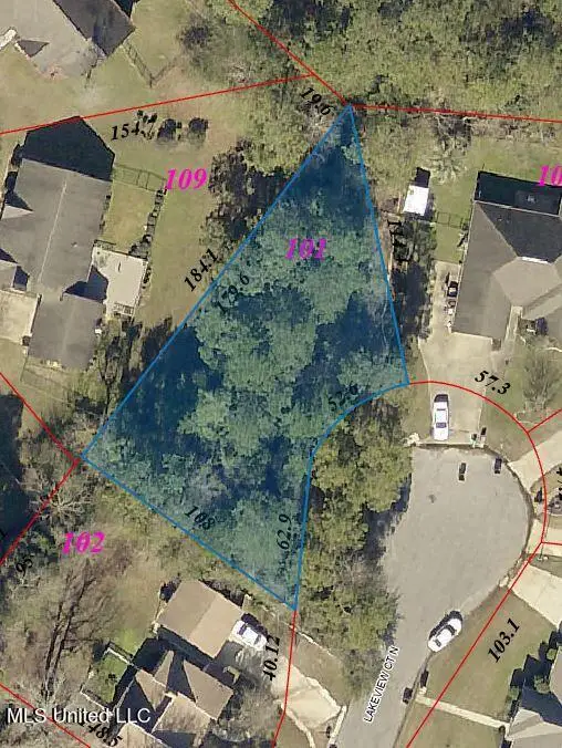 Lakeview Court, Gulfport, MS 39503