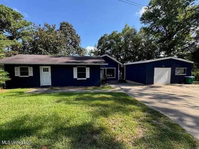 800 Roys Road, Gautier, MS 39553 - Image #1