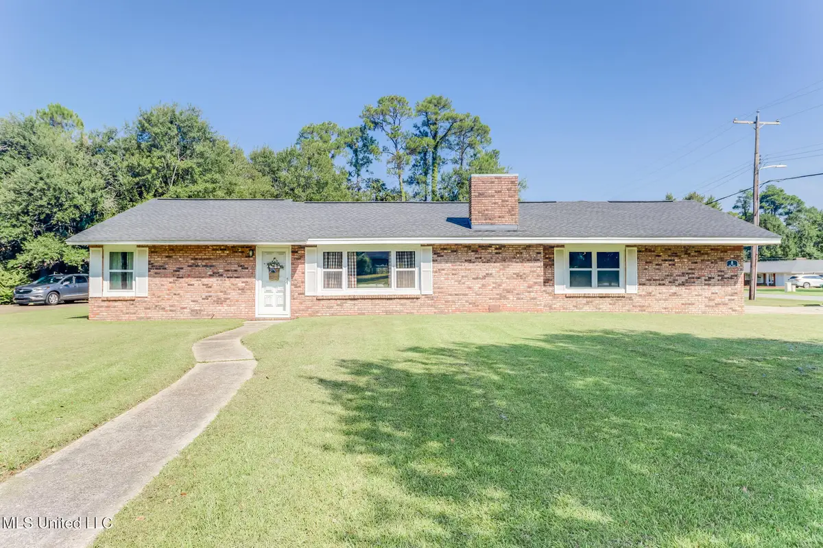 8 52nd Street, Gulfport, MS 39507 - #1