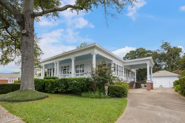 208 W Georgetown Street, Crystal Springs, MS 39059