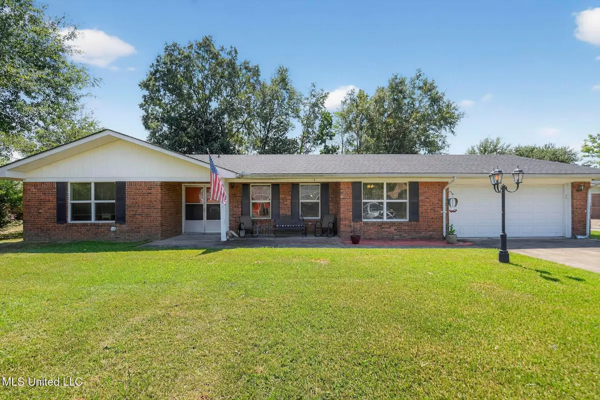 15395 Mimosa Drive, Gulfport, MS 39503 - Image #1