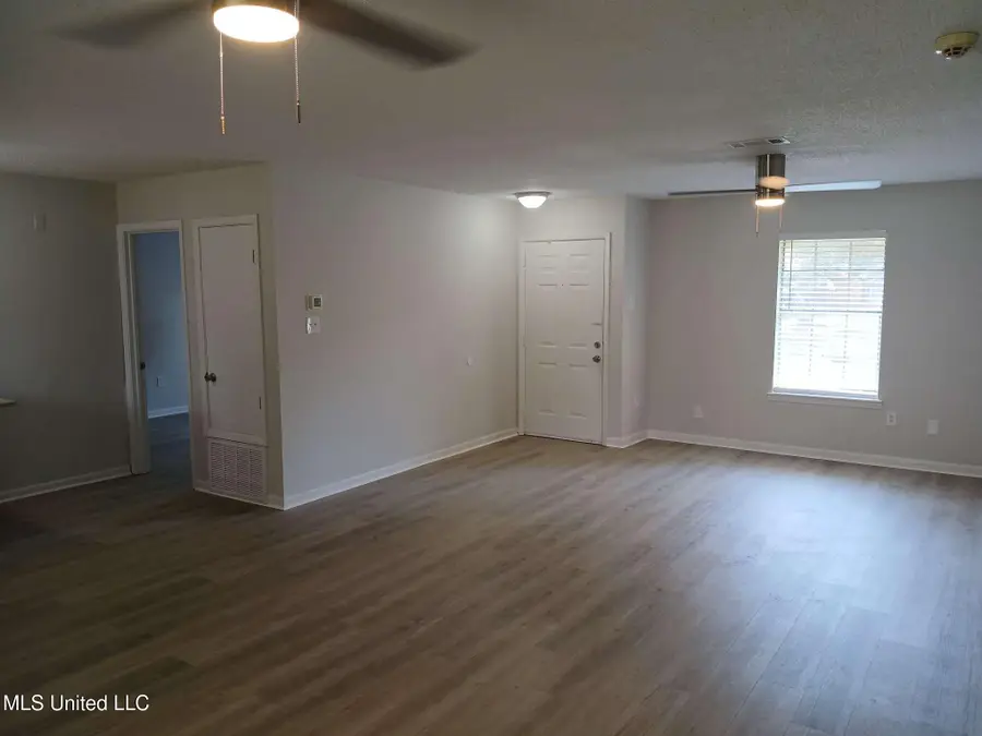 1010 Michelle Drive, Gulfport, MS 39503 - Image #3