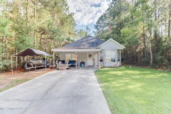 6141 W Jackson Street, Bay Saint Louis, MS 39520