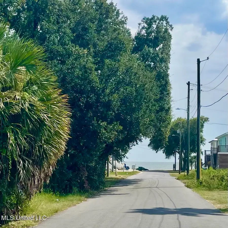 219 Texas Avenue, Gulfport, MS 39507 - Image #3