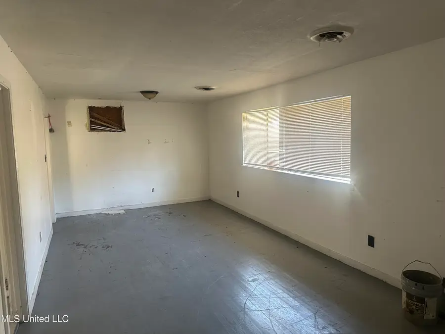 2451 Coronet Place, Jackson, MS 39204 - Image #2