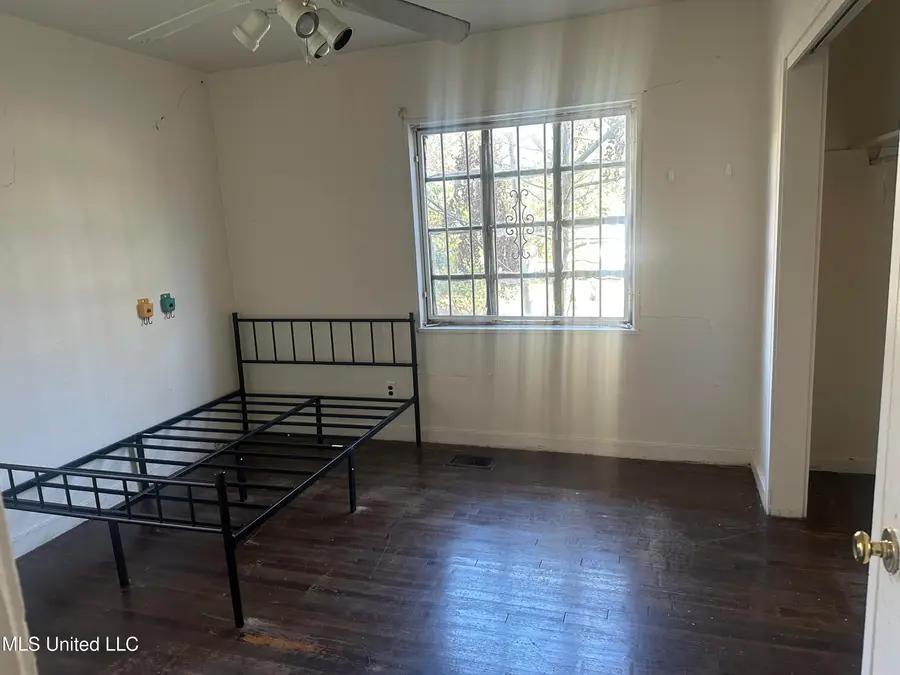 1867 Shamrock Drive, Jackson, MS 39204 - Image #3