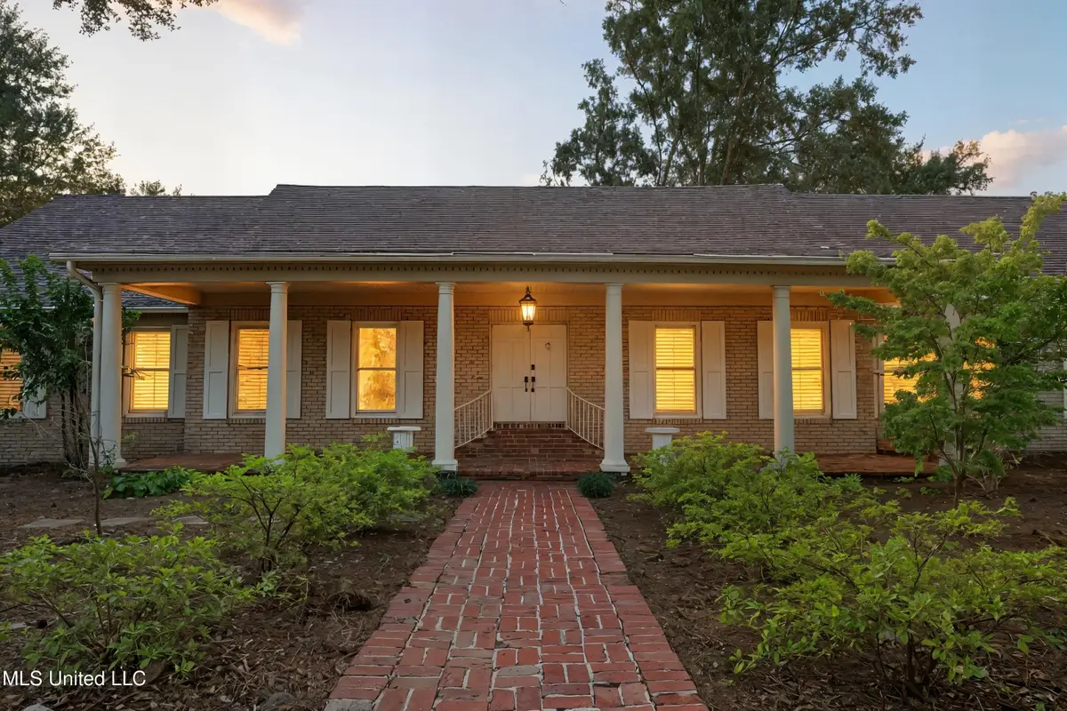 3018 Hammond Hill Road, Senatobia, MS 38668 - Image #1