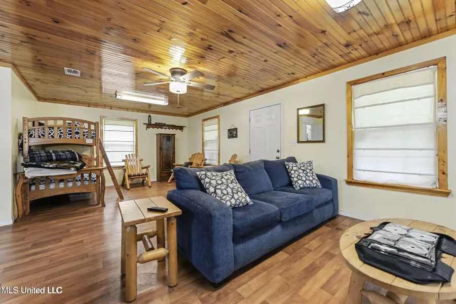 1050 Deep Creek Road, Wiggins, MS 39577 - Image #3