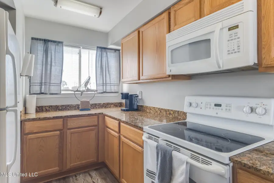 1664 Beach Boulevard, Biloxi, MS 39531 - Image #2