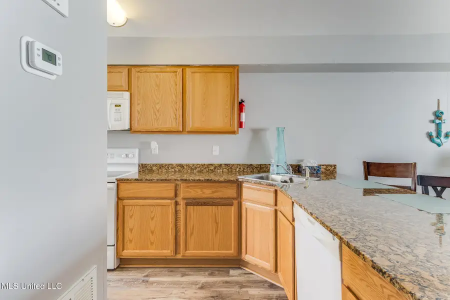 1664 Beach Boulevard, Biloxi, MS 39531 - Image #3