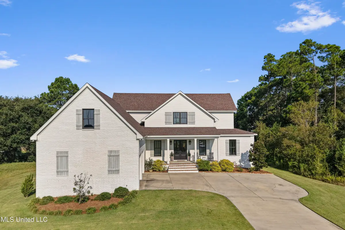 407 Goose Pointe Boulevard, Biloxi, MS 39531 - Image #1