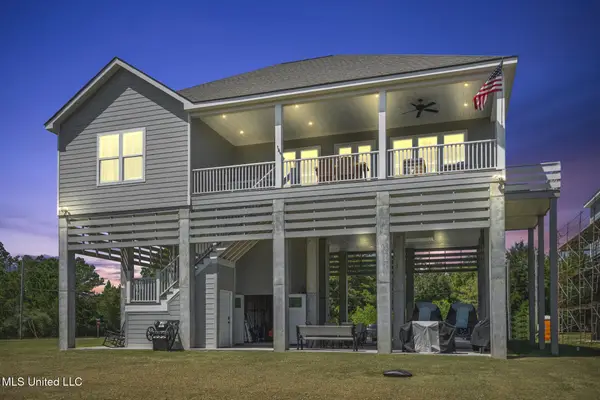 1322 Enos Street, Diamondhead, MS 39525