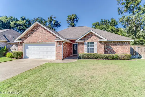 2558 Rue Palafox, Biloxi, MS 39531