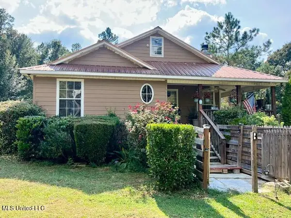 17105 Spring Lake W Drive, Vancleave, MS 39565