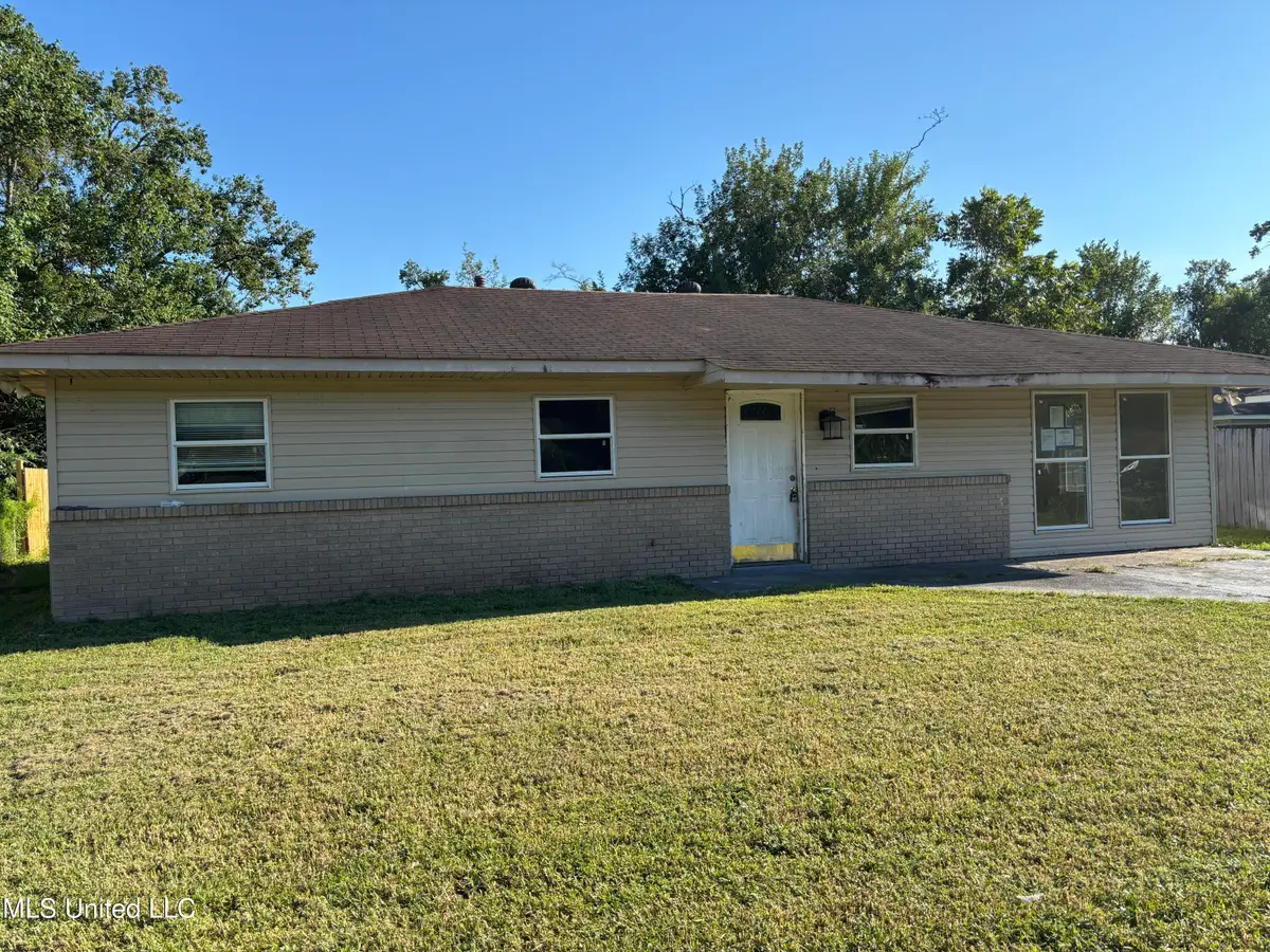 122 Carson Drive, Gulfport, MS 39503 - Image #1