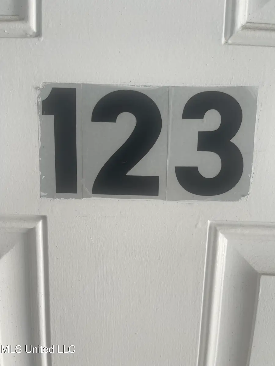 1282 W Beach Boulevard, Biloxi, MS 39530 - Image #3