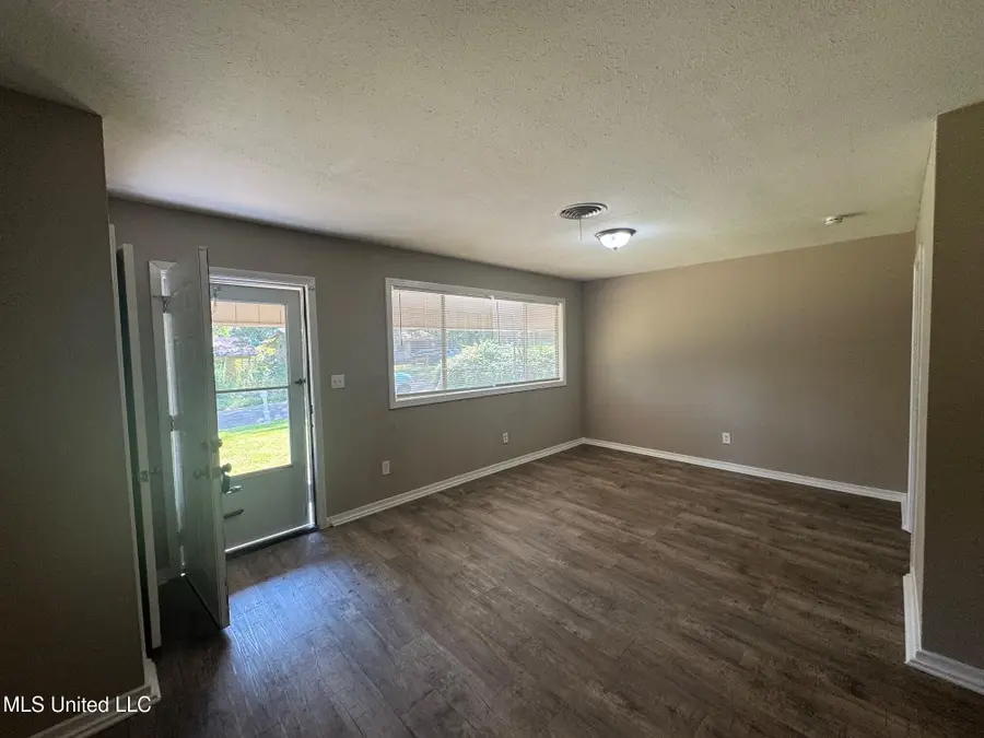 227 Queen Anne Lane, Jackson, MS 39209 - Image #3