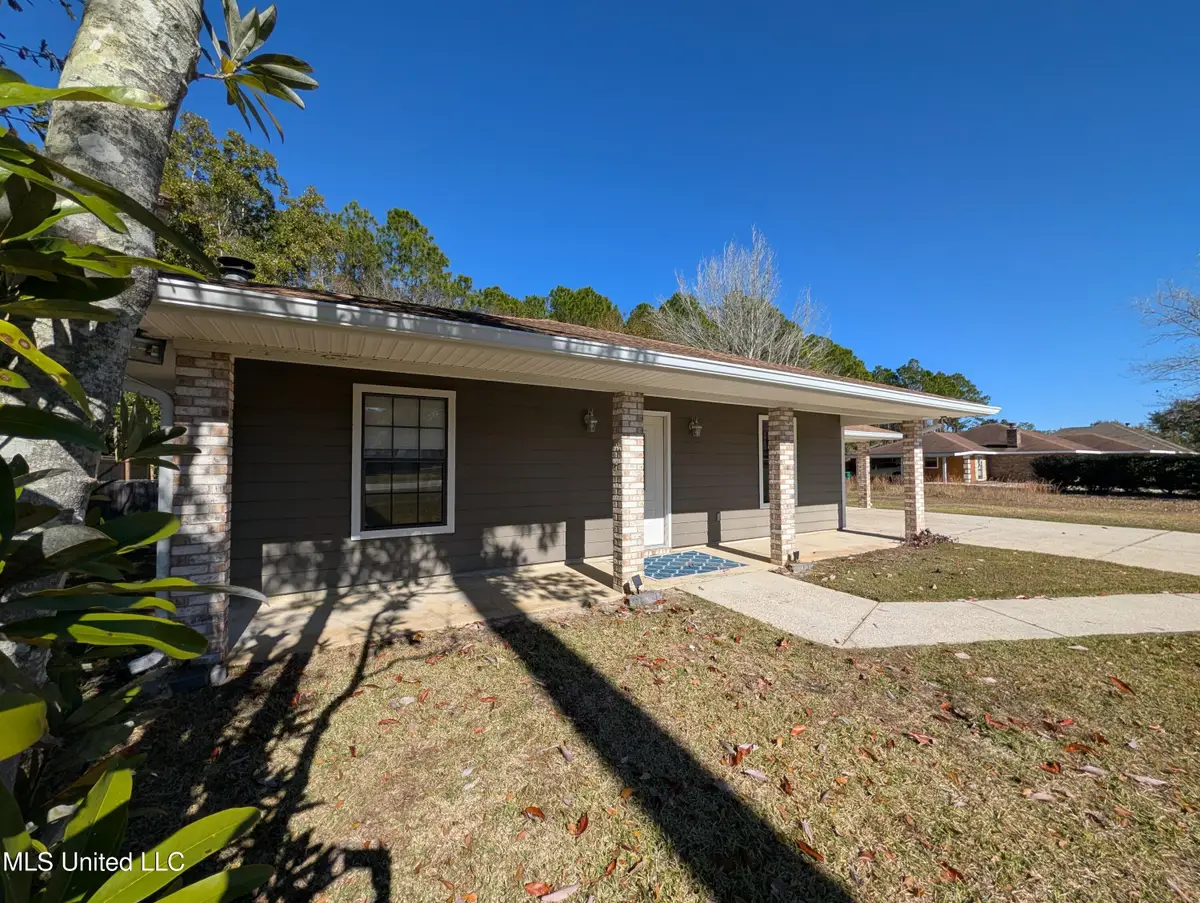 413 Old Spanish Trail, Waveland, MS 39576 - Image #1