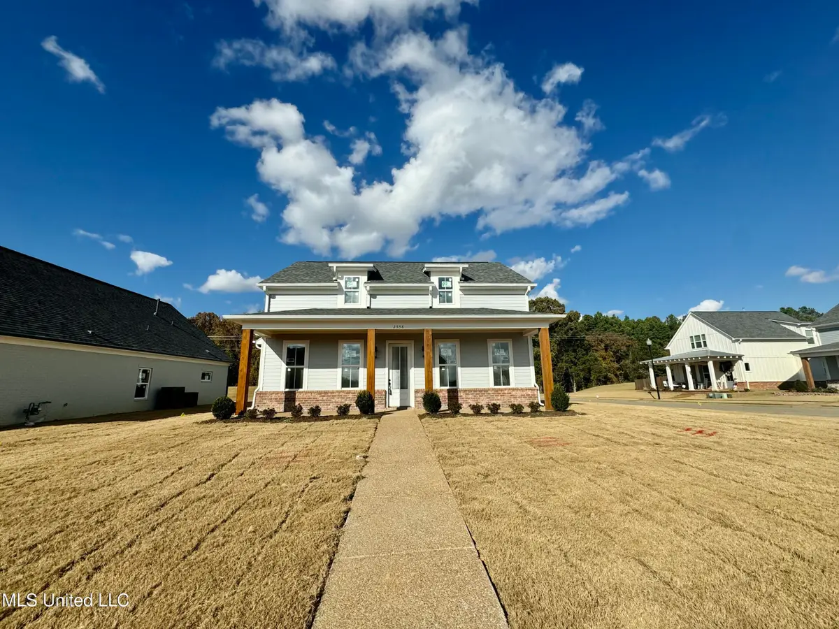 2558 Saint Charles Cove, Southaven, MS 38672 - Image #1