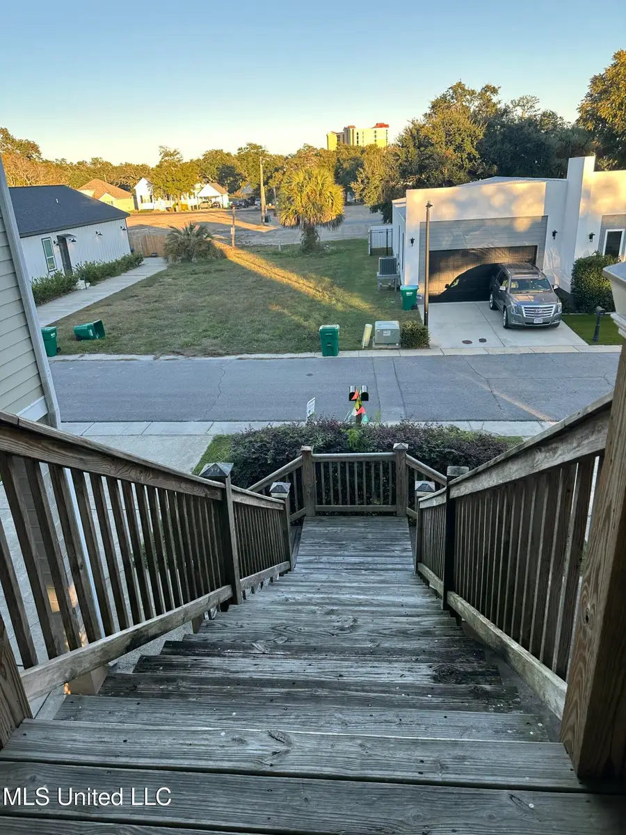 153 Markham Drive, Gulfport, MS 39507 - Image #2