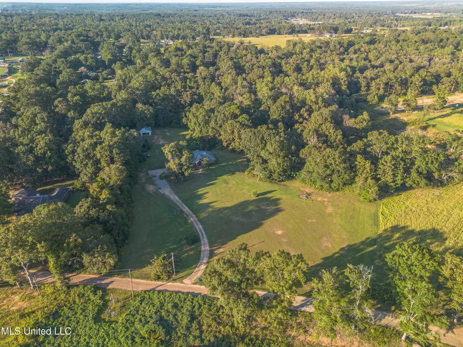 121 Barlow Lane, Poplarville, MS 39470 - Image #3