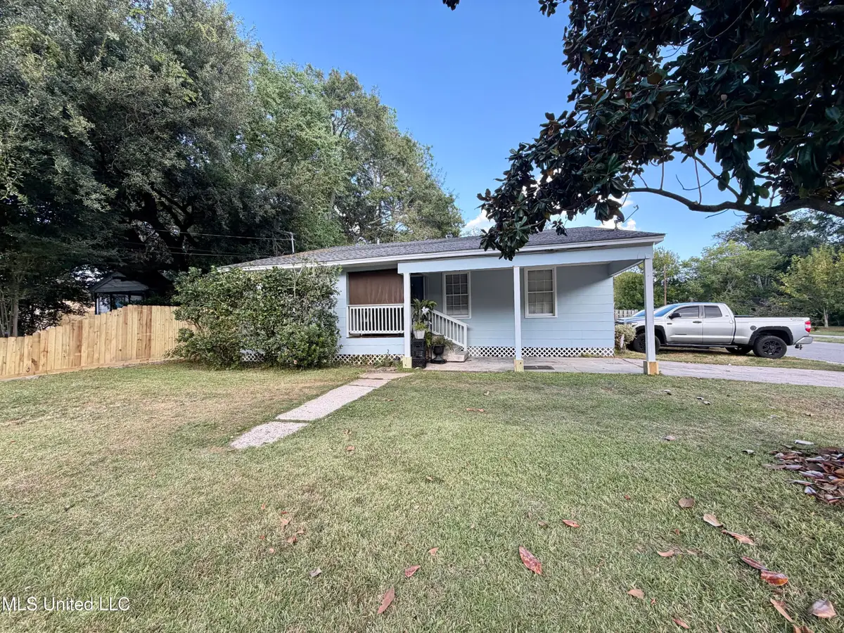 2006 11th Street, Pascagoula, MS 39567 - Image #1