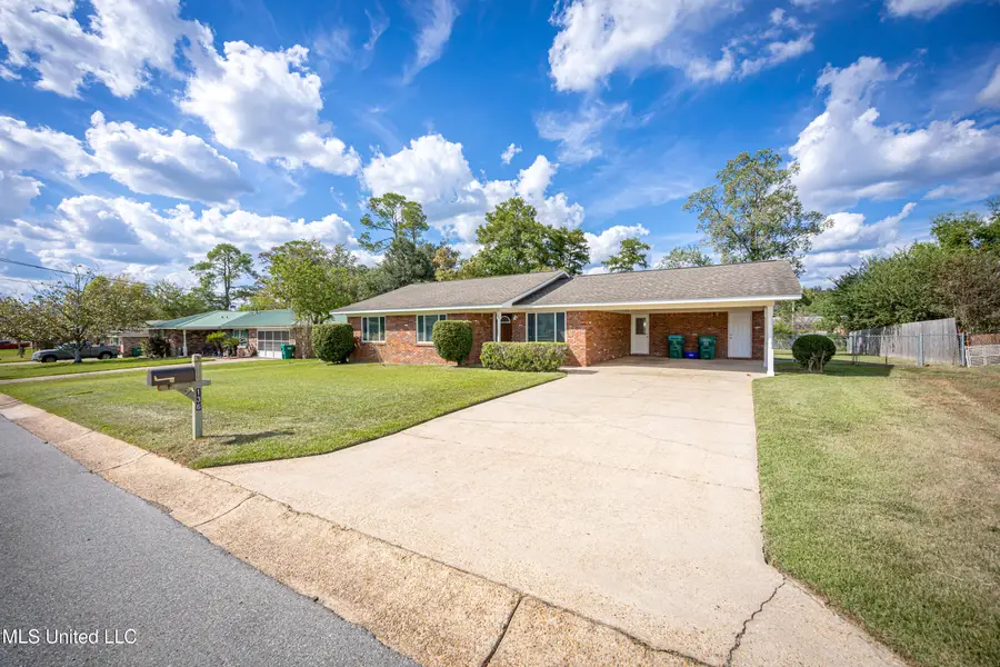 136 Gary Street, Gulfport, MS 39503 - Image #2