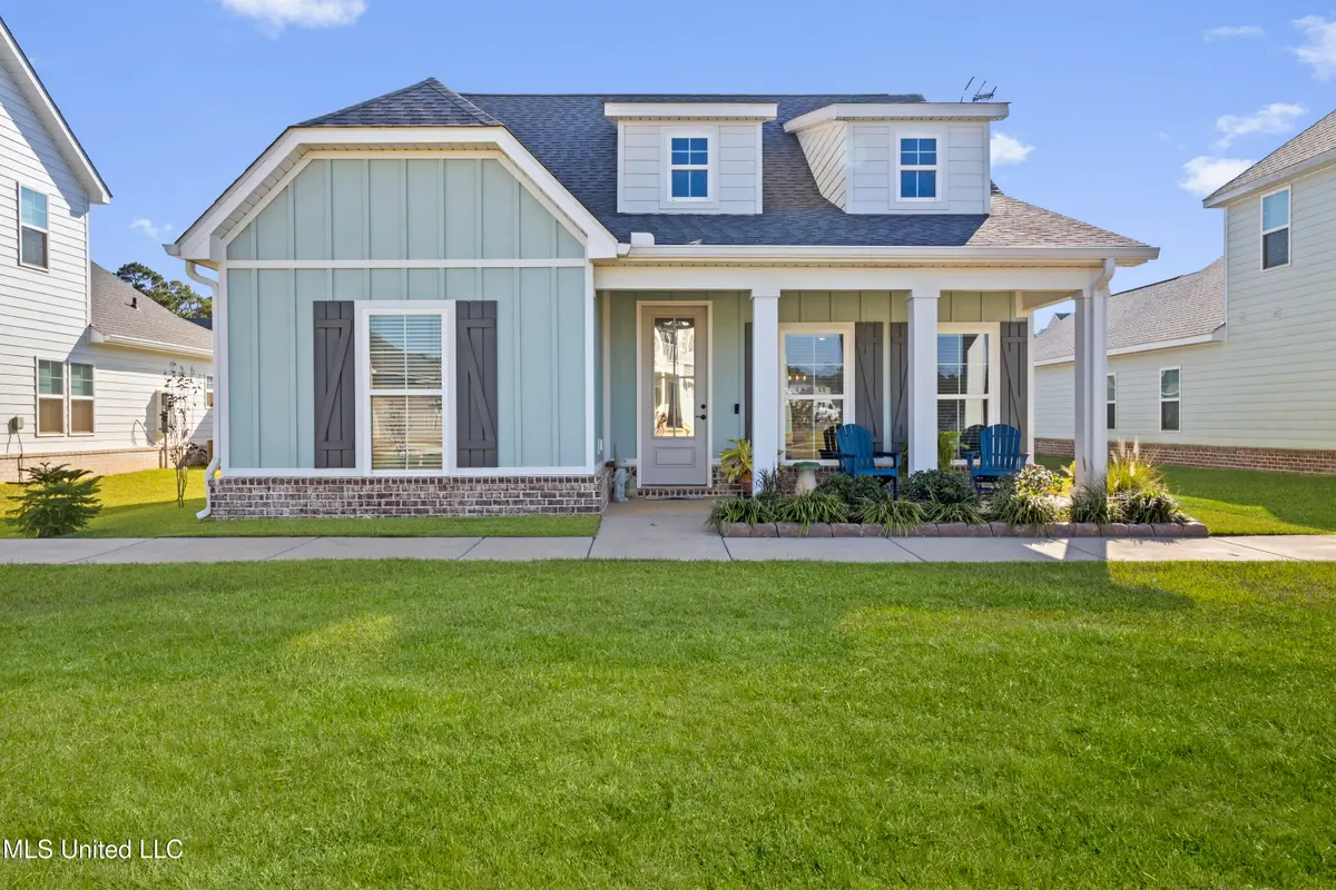 105 Everly Circle, Ocean Springs, MS 39564 - Image #1
