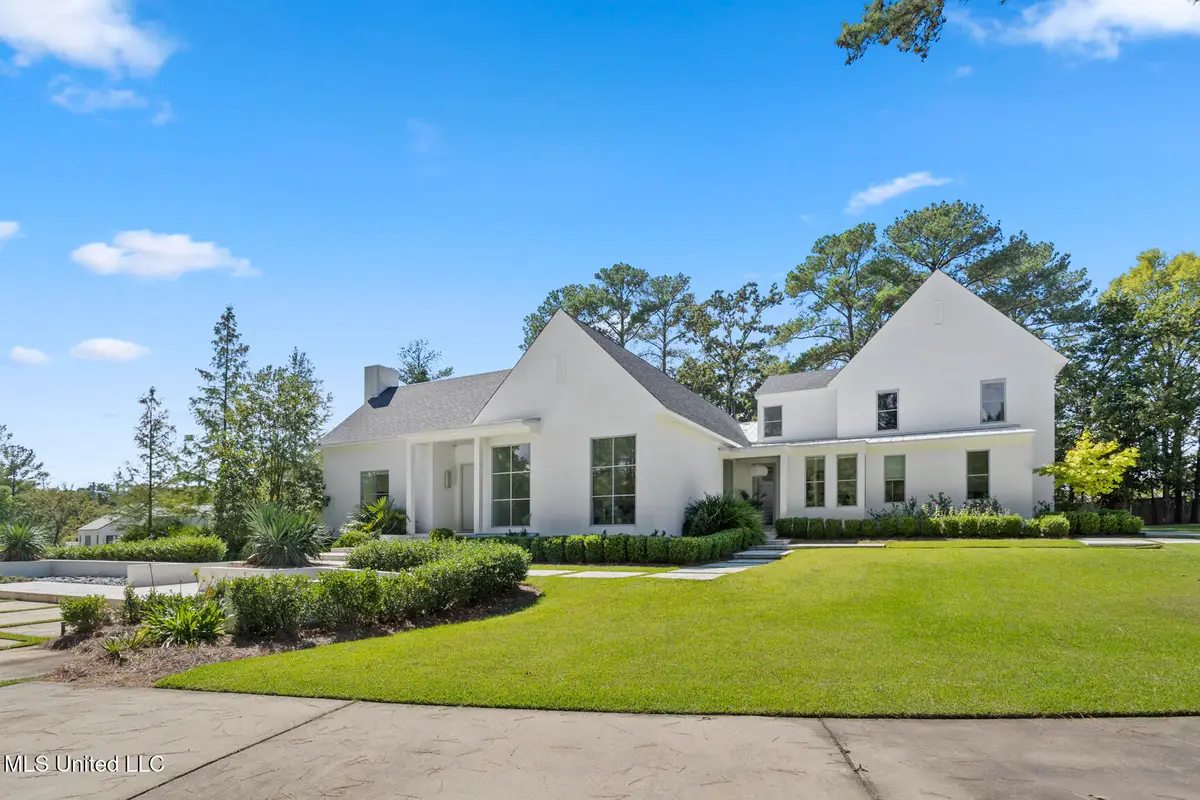 919 Montrose Drive, Ridgeland, MS 39157 - Image #1