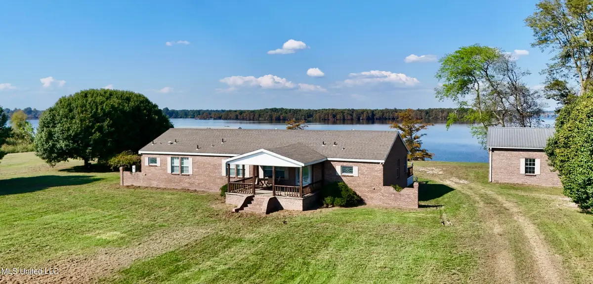 2138 Eagle Lake Shore Road, Vicksburg, MS 39183 - Image #1