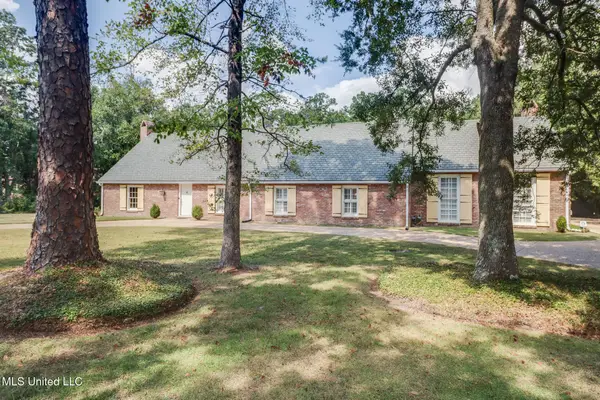 50 Poplar Circle, Gulfport, MS 39507
