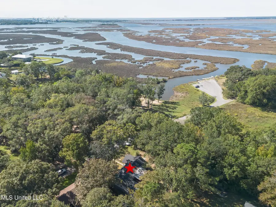 3407 Hemlock Avenue, Moss Point, MS 39563 - Image #2