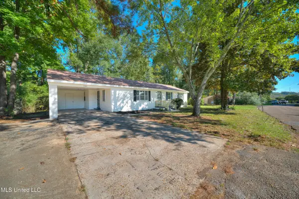 7384 Woodland Drive, Olive Branch, MS 38654