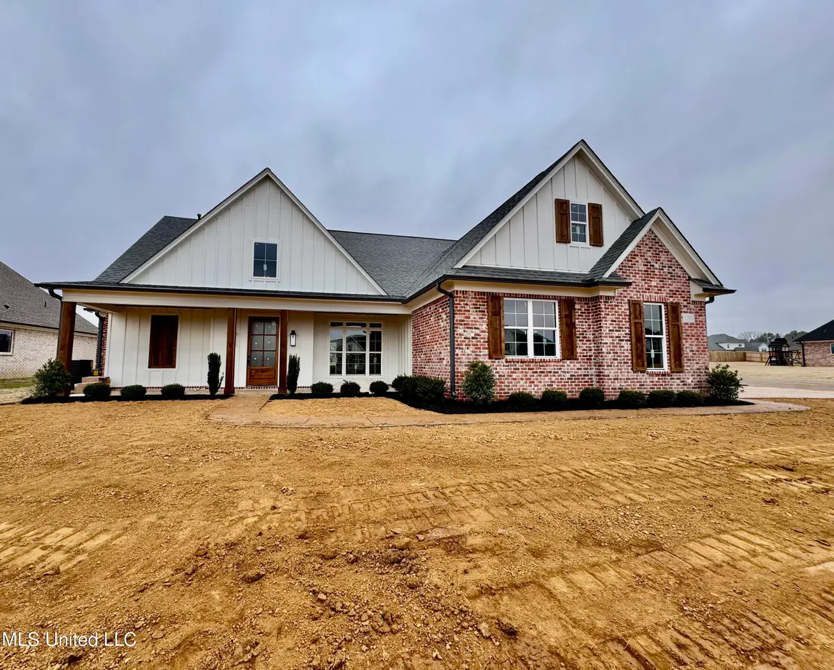 127 Bakersfield Way, Nesbit, MS 38651 - Image #1