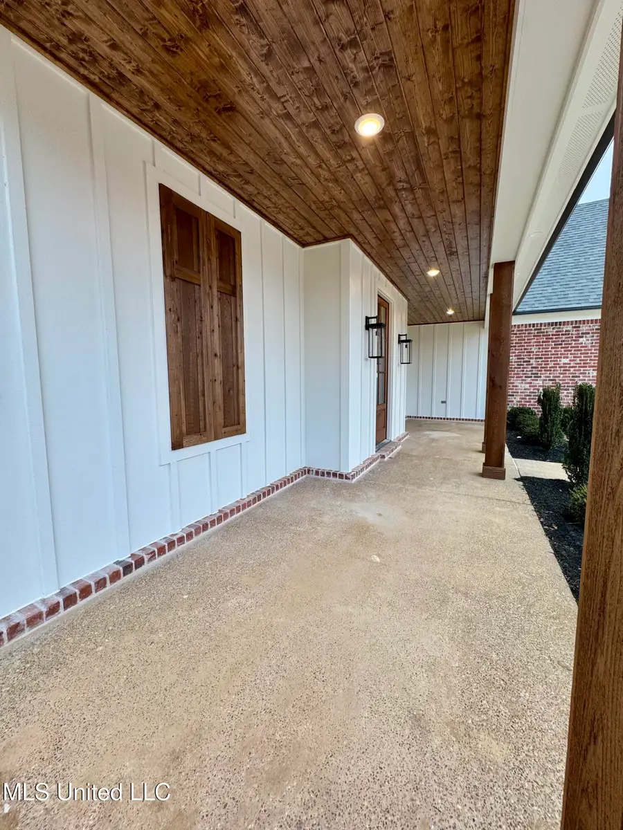 127 Bakersfield Way, Nesbit, MS 38651 - Image #3