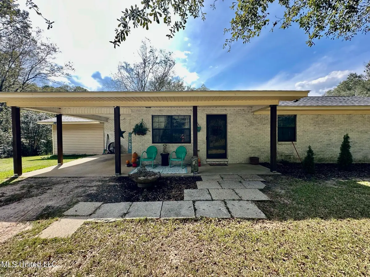 117 Holifield Road, Laurel, MS 39443 - #1