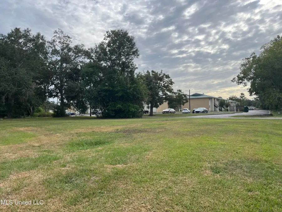 226 Russell Street, Long Beach, MS 39560 - Image #3