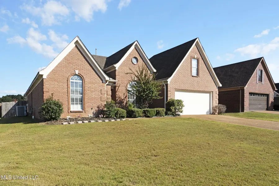 7868 Plantation Ridge Cove, Olive Branch, MS 38654 - Image #3