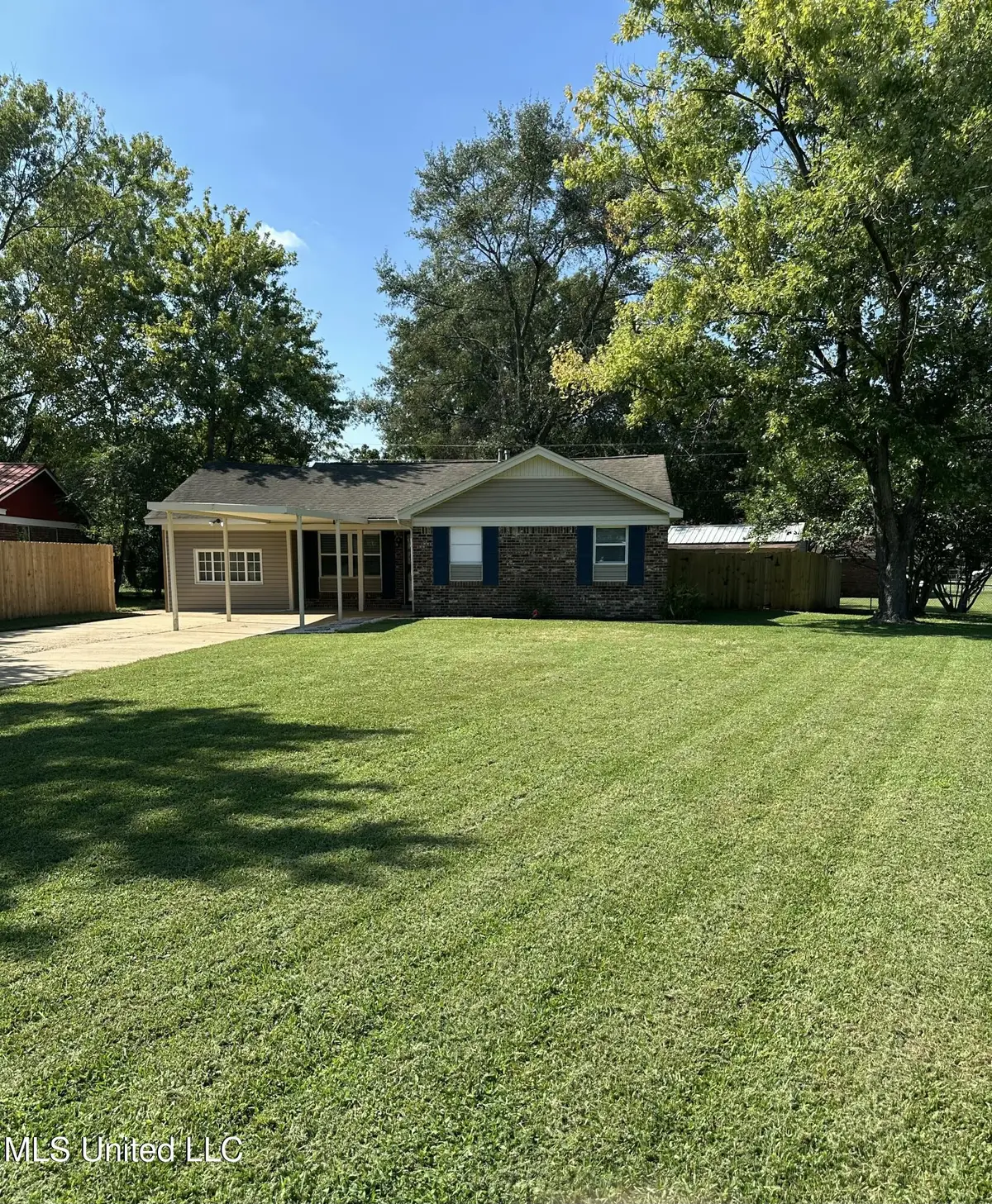 8505 W Southaven Circle, Southaven, MS 38671 - Image #1