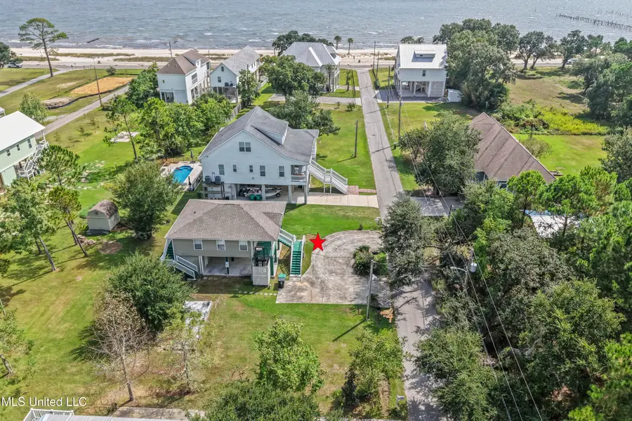 114 Favre Street, Waveland, MS 39576 - Image #3