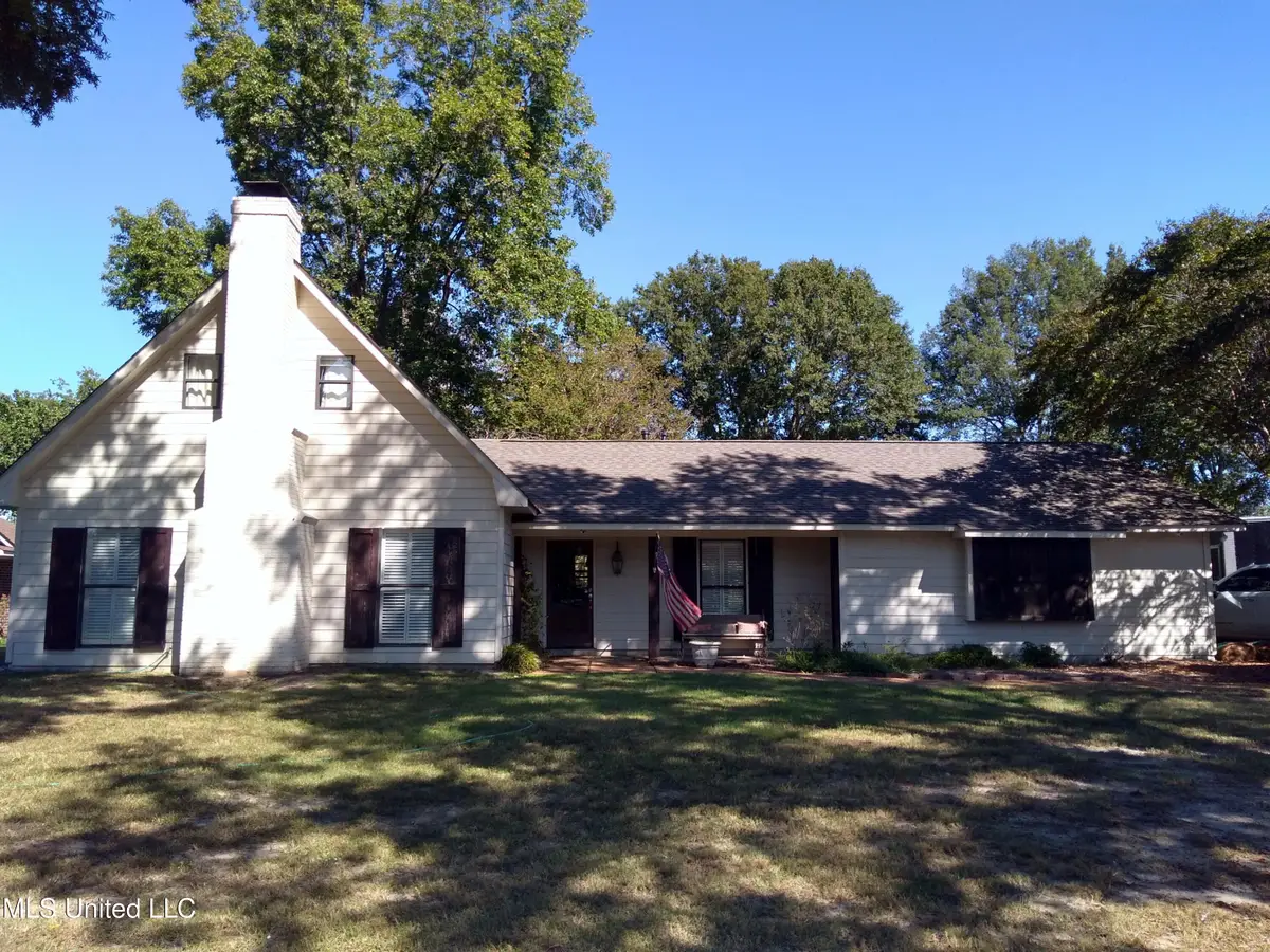 315 N Macarthur Circle, Indianola, MS 38751 - Image #1
