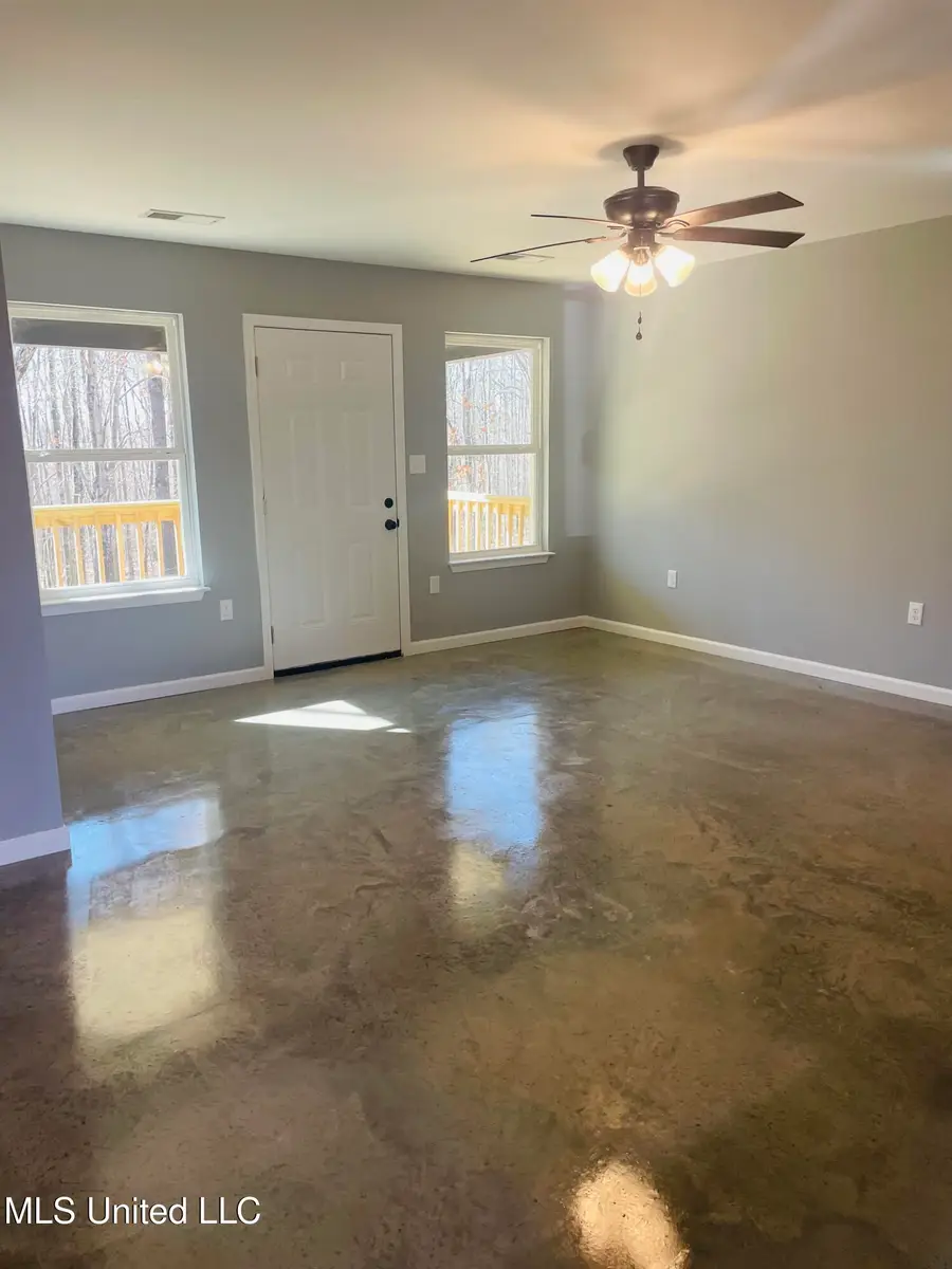 625 Ridge Road, Sarah, MS 38665 - #3