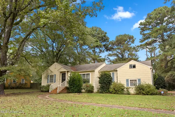 213 S Park Drive, Jackson, MS 39211