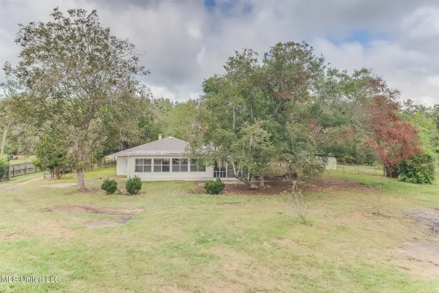 256 Harry Sones Road, Carriere, MS 39426 - Image #2