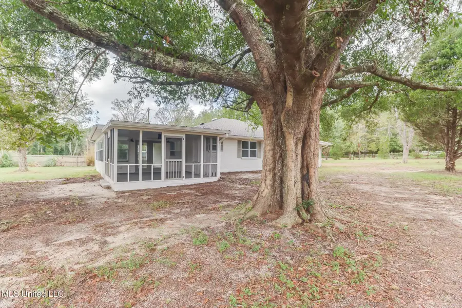 256 Harry Sones Road, Carriere, MS 39426 - Image #3