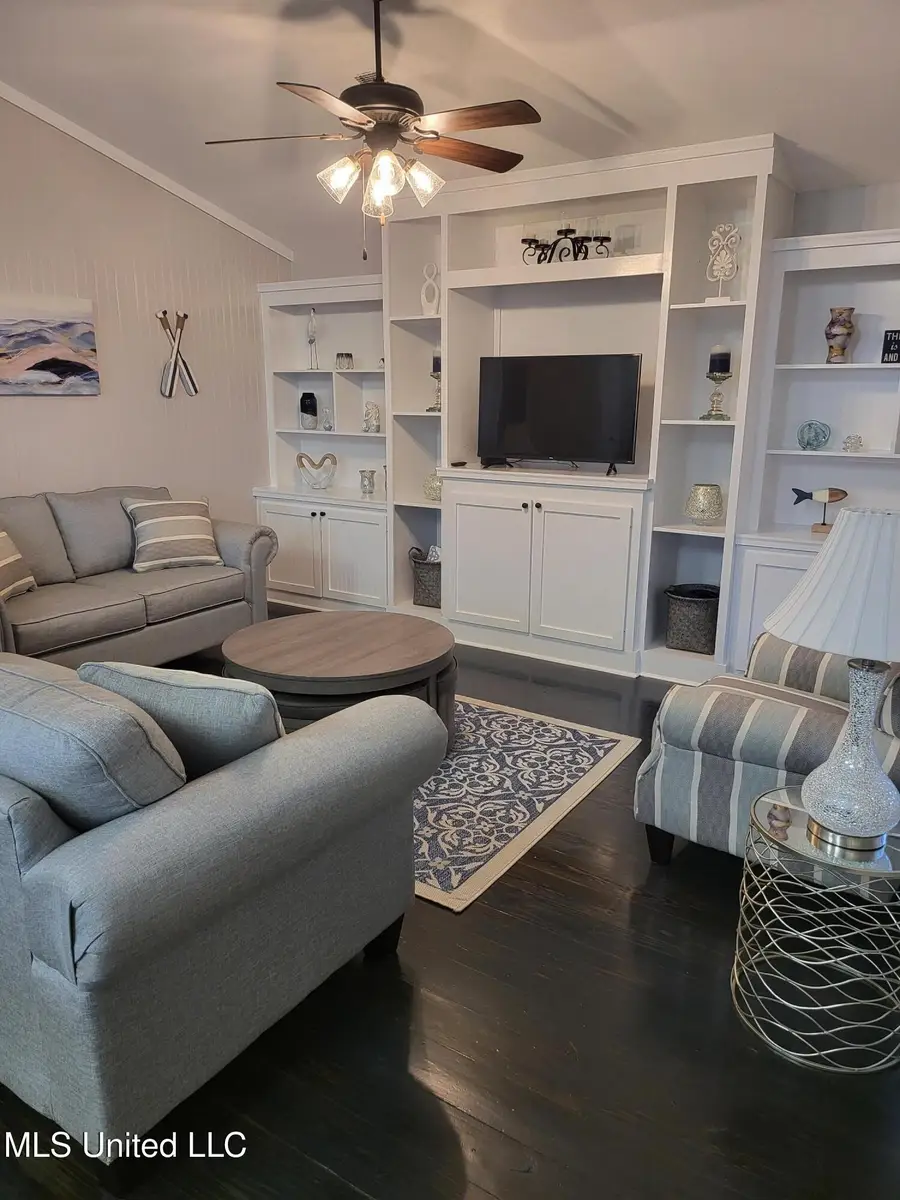 11094 Luzon Street, Bay Saint Louis, MS 39520 - Image #2